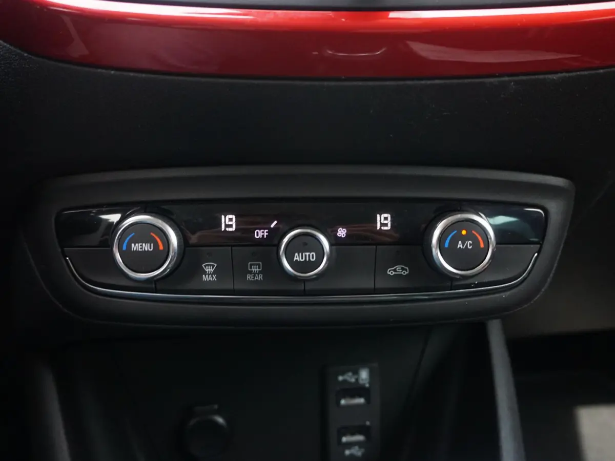 1.2 Turbo GS Line Navi | Climate Contr. | Camera