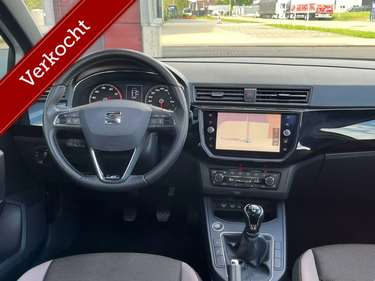 1.0 TSI Pano Keyless Led navi Nieuwstaat!