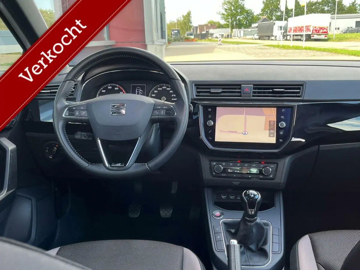 1.0 TSI Pano Keyless Led navi Nieuwstaat!
