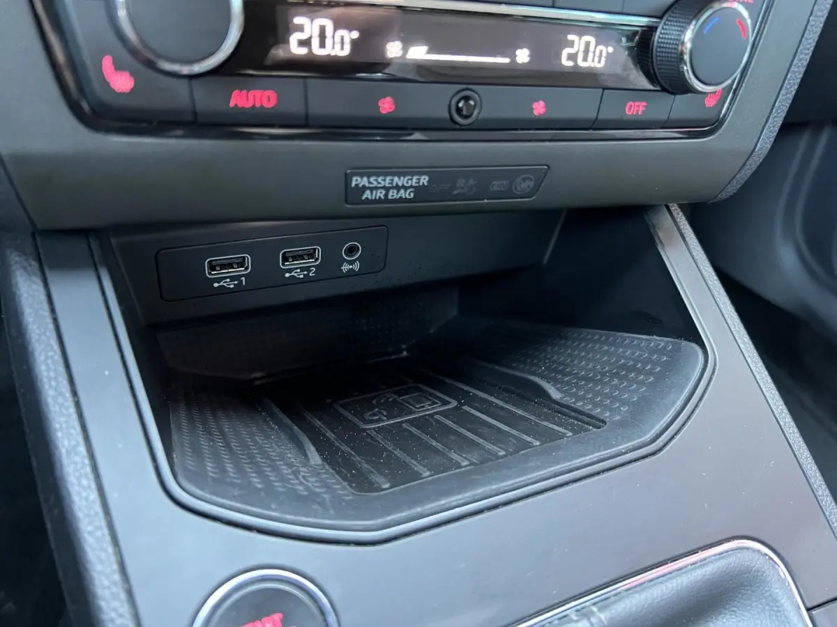 1.0 TSI Excellence Navi Keyless Clima Stoelverw