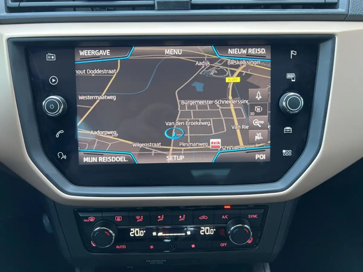 1.0 TSI Excellence Navi Keyless Clima Stoelverw