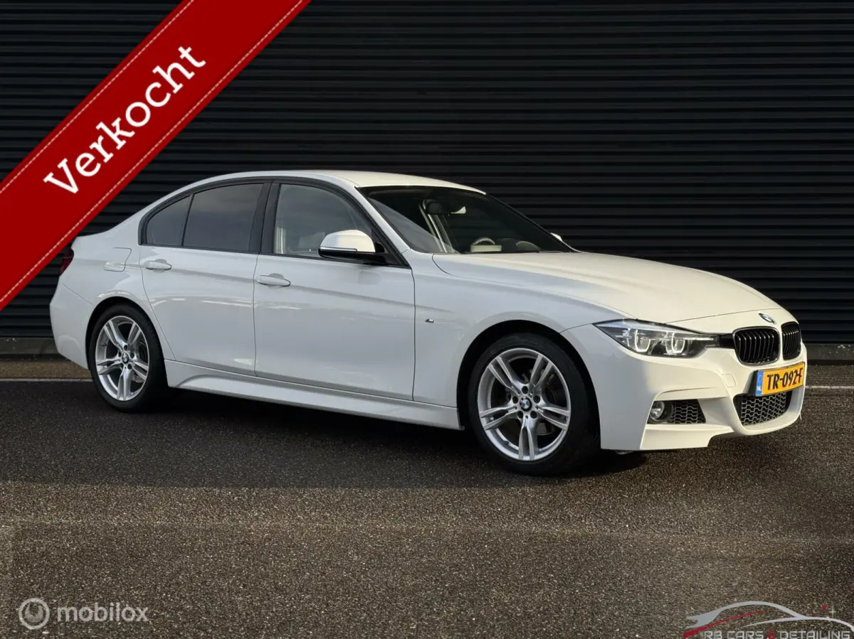 318i M Sport Edition, CarPlay, Leder, Dealerond