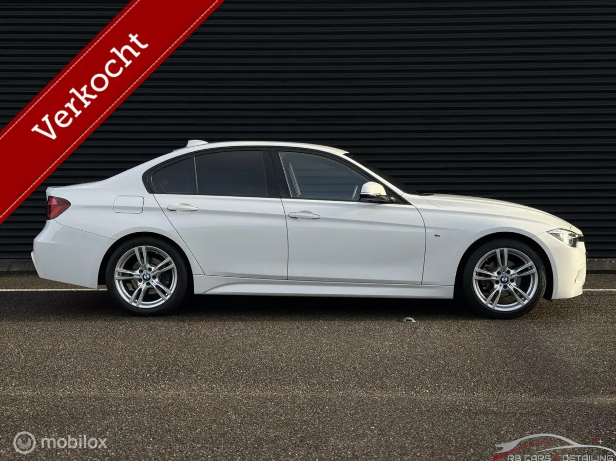 318i M Sport Edition, CarPlay, Leder, Dealerond