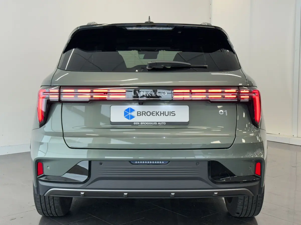 1.5 More | 360 Camera | Interieur voorverwarming | Panoramadak | Apple Carplay\Android Auto |