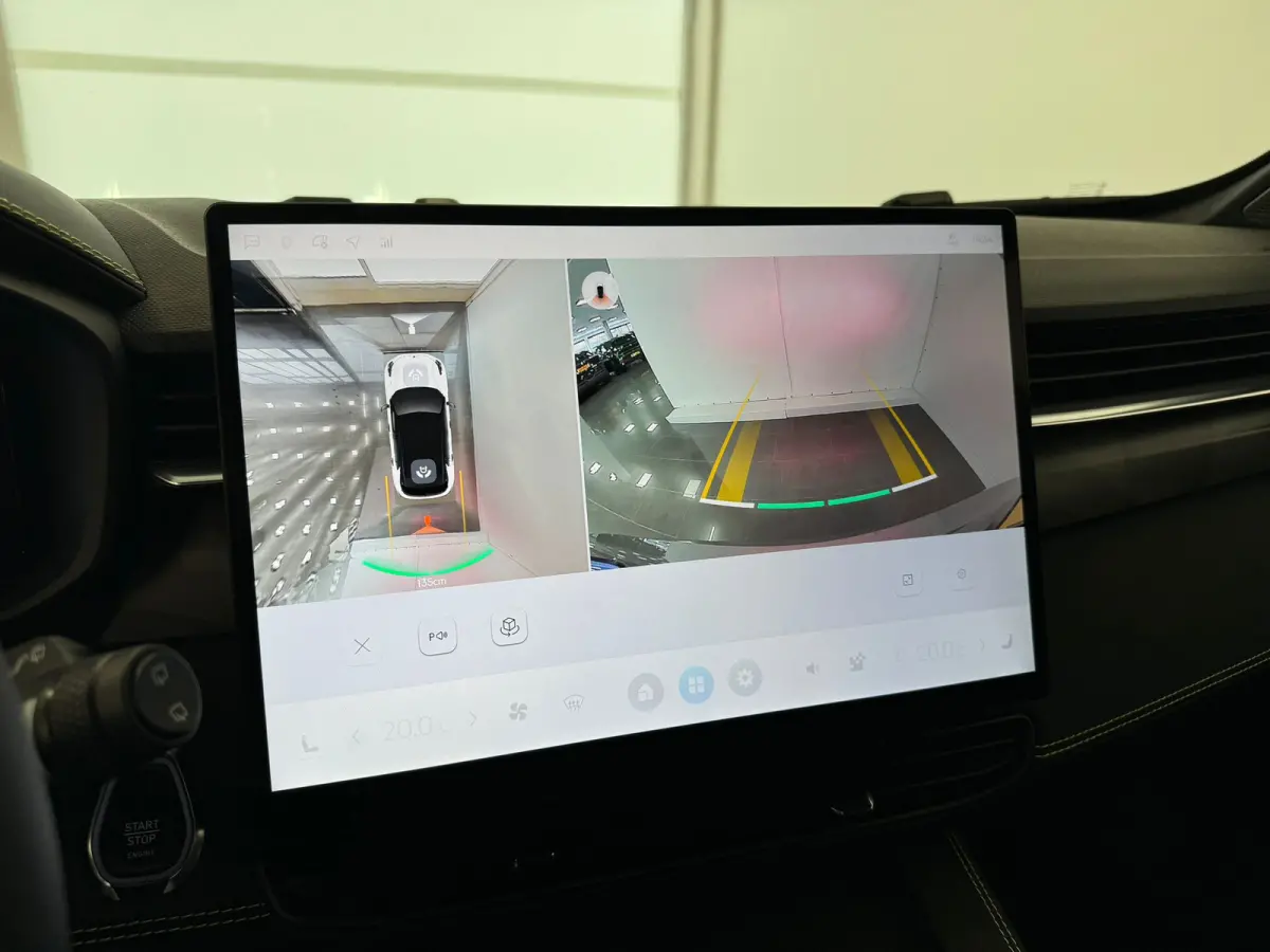 1.5 More | 360 Camera | Interieur voorverwarming | Panoramadak | Apple Carplay\Android Auto |