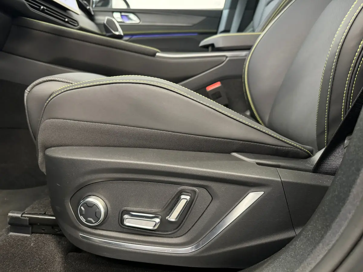 1.5 More | 360 Camera | Interieur voorverwarming | Panoramadak | Apple Carplay\Android Auto |