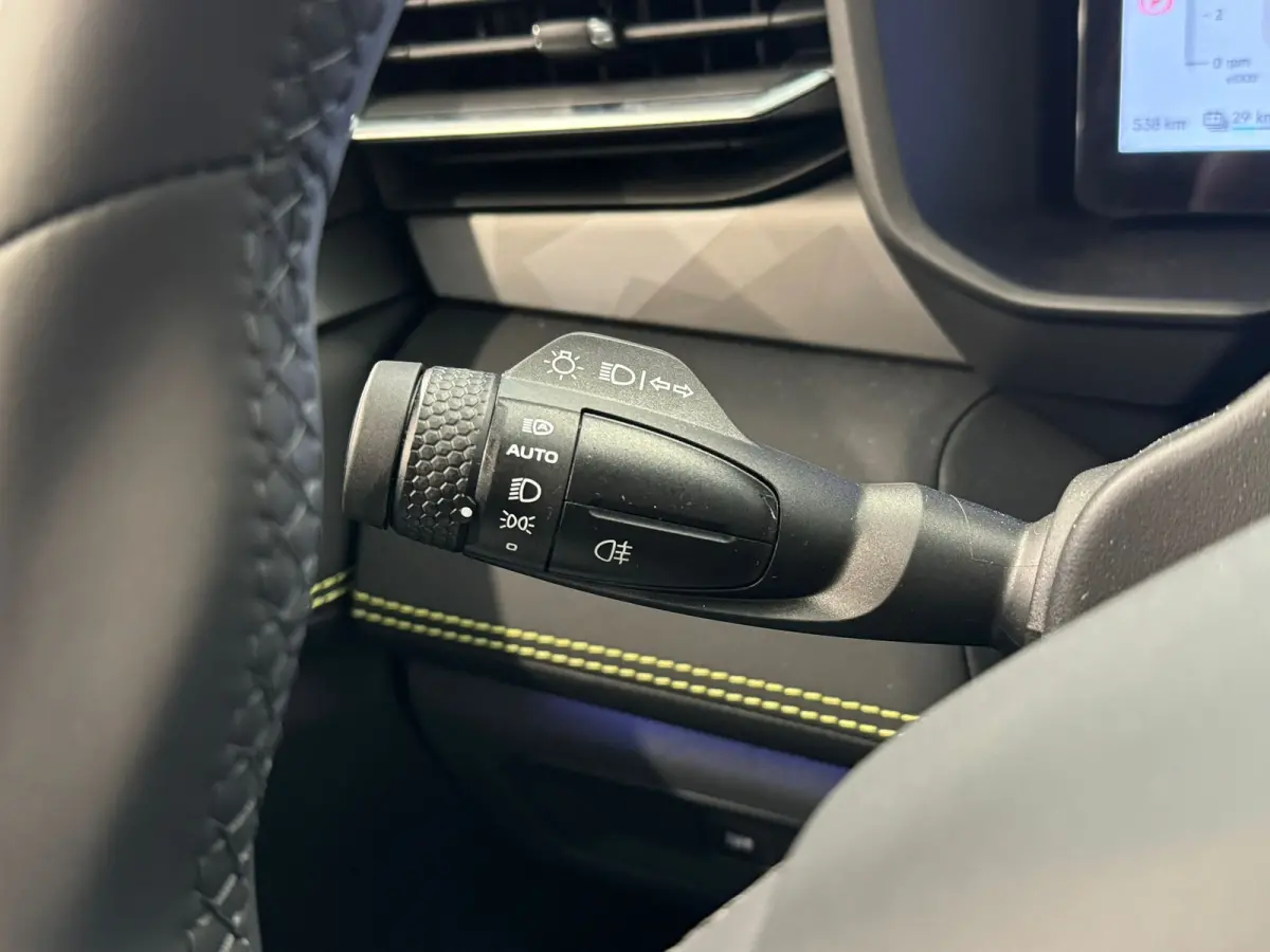 1.5 More | 360 Camera | Interieur voorverwarming | Panoramadak | Apple Carplay\Android Auto |