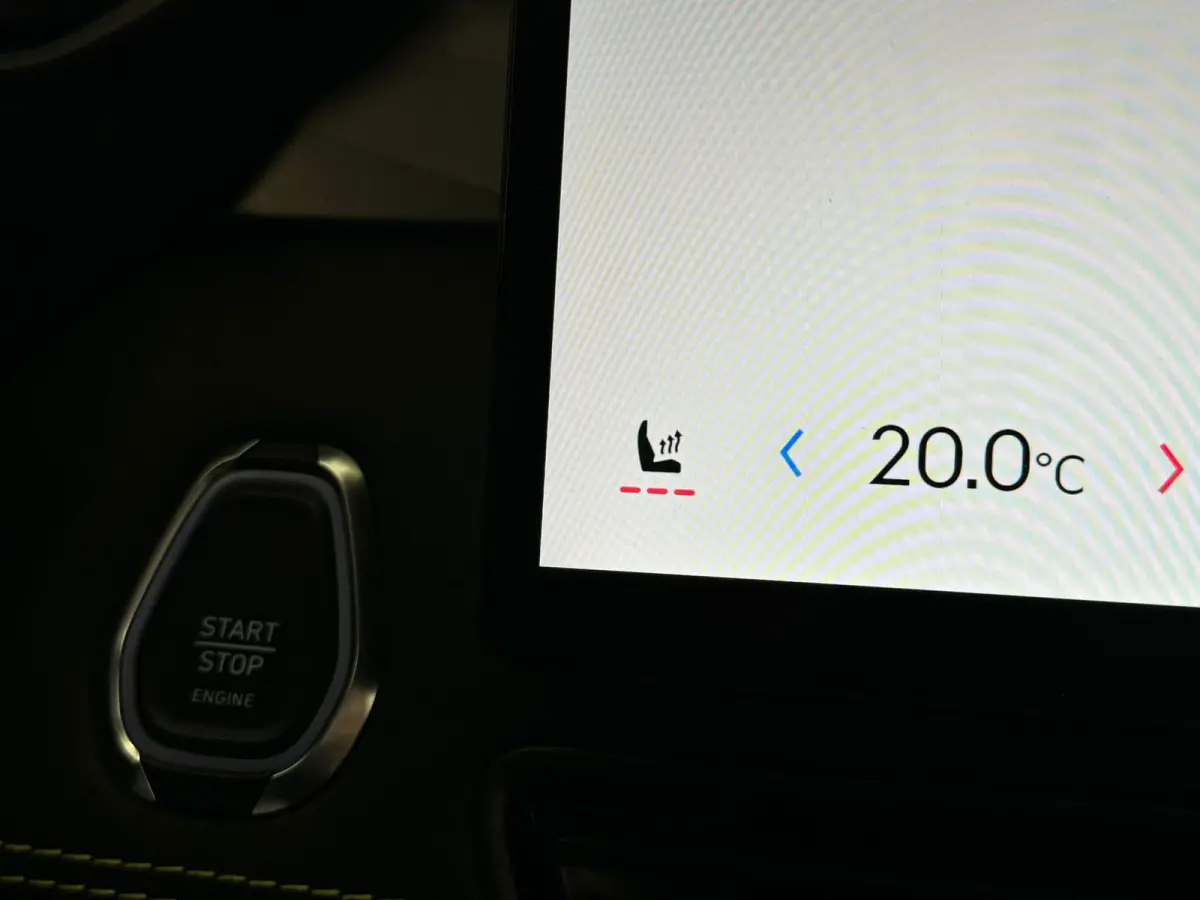 1.5 More | 360 Camera | Interieur voorverwarming | Panoramadak | Apple Carplay\Android Auto |