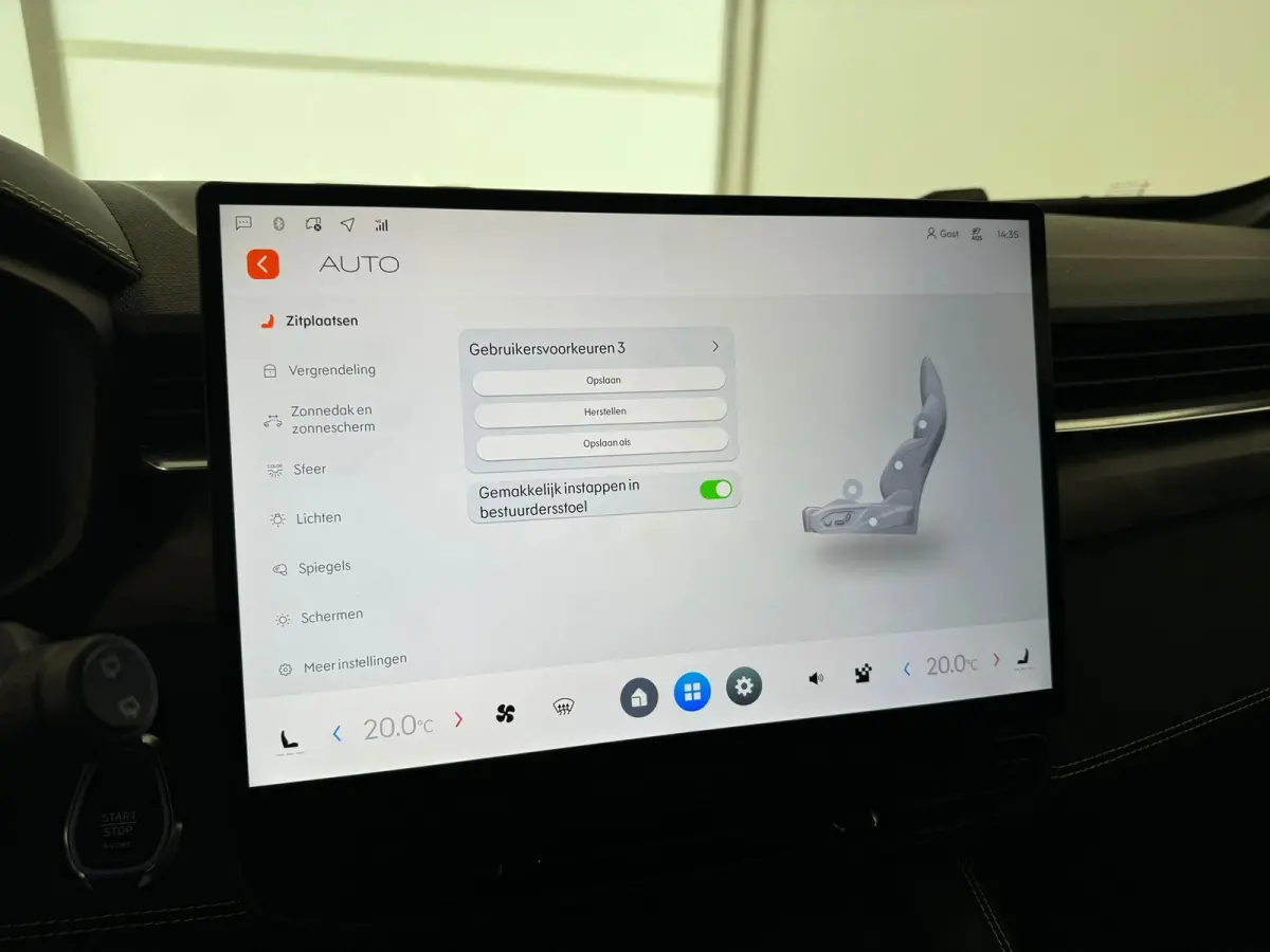 1.5 More | 360 Camera | Interieur voorverwarming | Panoramadak | Apple Carplay\Android Auto |