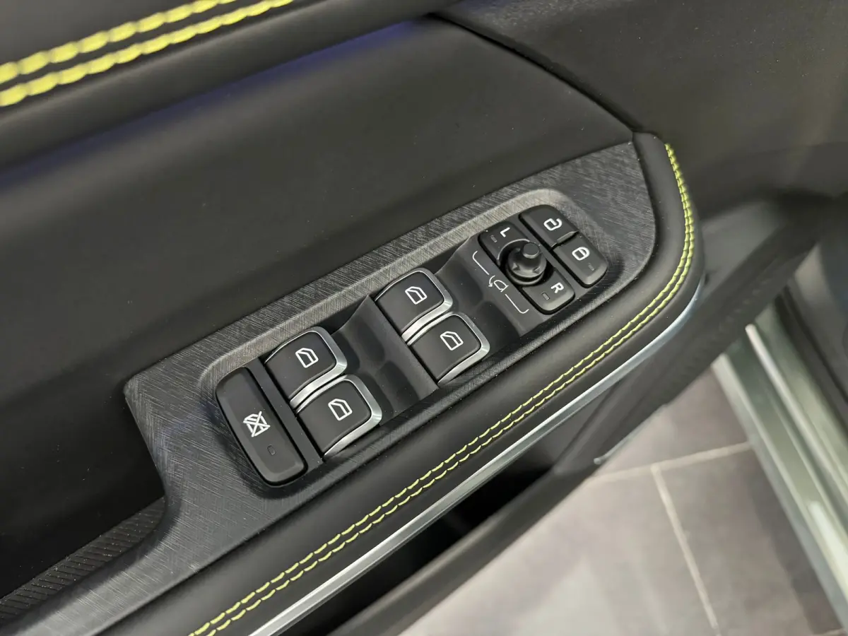 1.5 More | 360 Camera | Interieur voorverwarming | Panoramadak | Apple Carplay\Android Auto |