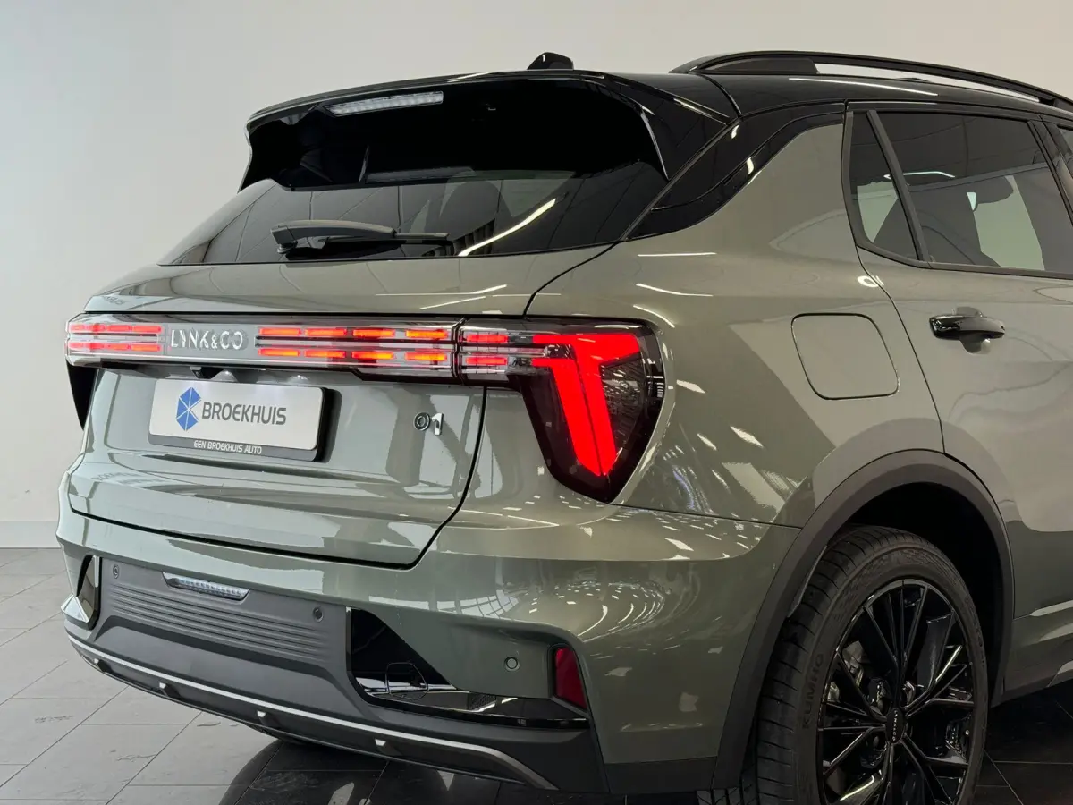 1.5 More | 360 Camera | Interieur voorverwarming | Panoramadak | Apple Carplay\Android Auto |