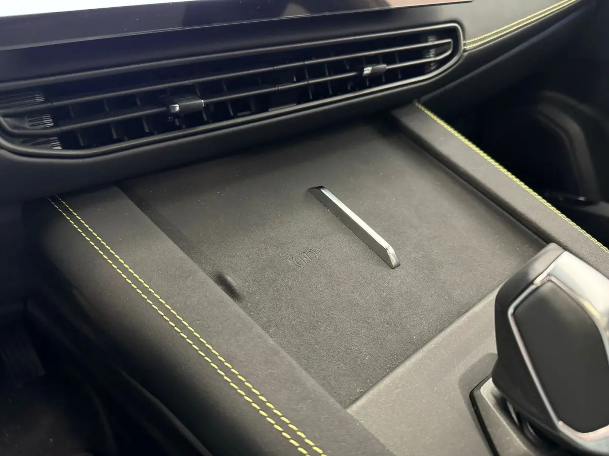 1.5 More | 360 Camera | Interieur voorverwarming | Panoramadak | Apple Carplay\Android Auto |