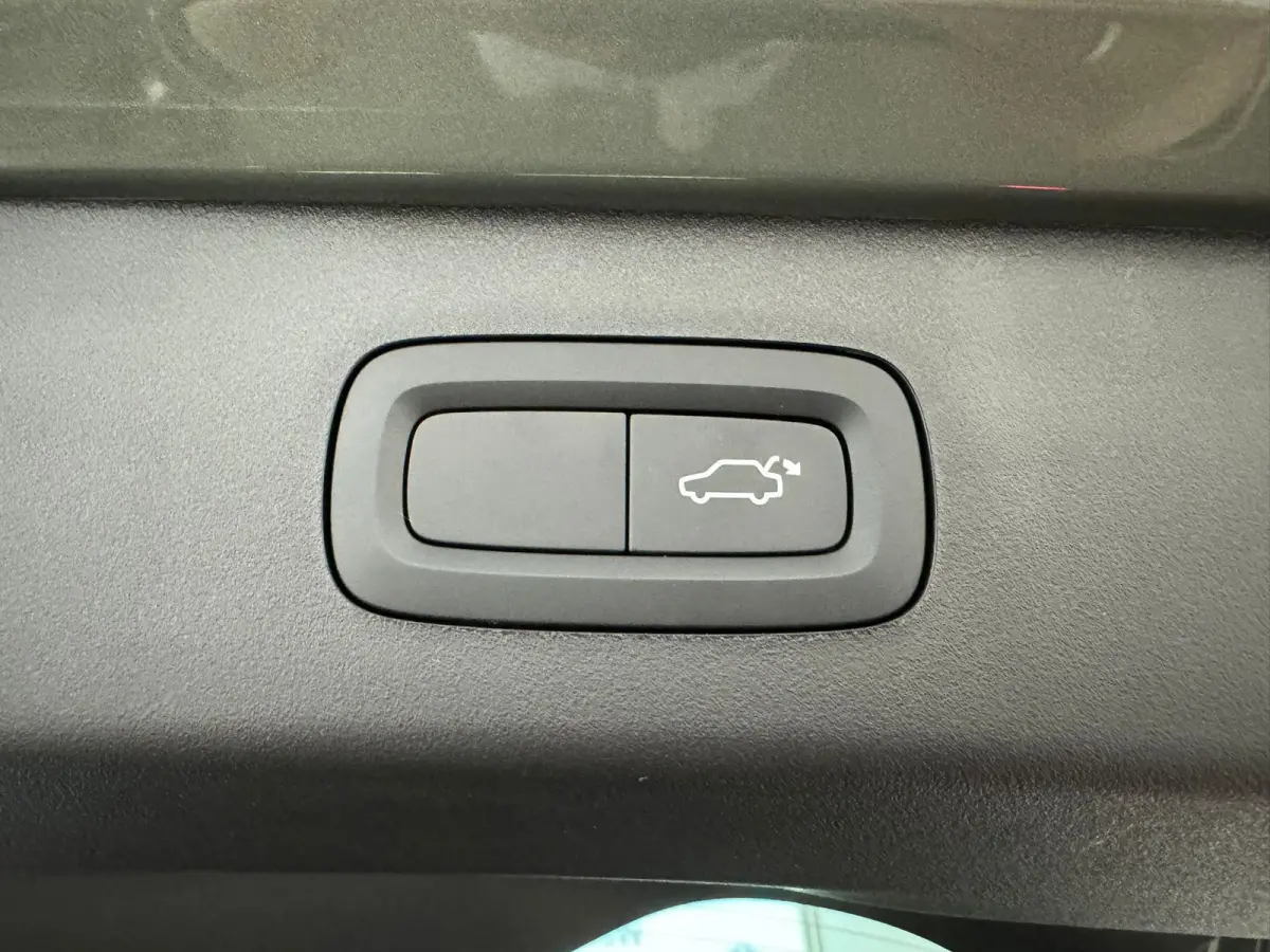 1.5 More | 360 Camera | Interieur voorverwarming | Panoramadak | Apple Carplay\Android Auto |