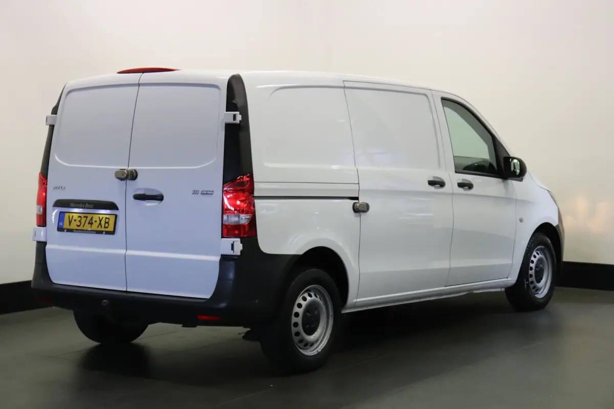111 CDI - EURO 6 - Airco - Navi - Cruise - € 10.900,- Excl