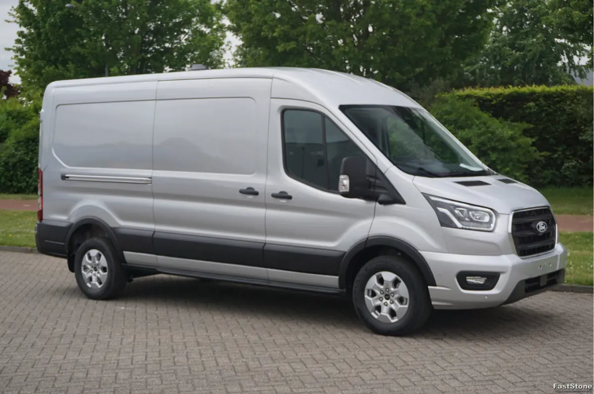 350L L3H2 Limited AUT-8 165PK BPM VRIJ Navi, Adap. Cruise, 360° Cam, Trekhaak, Xenon!! NR. 257