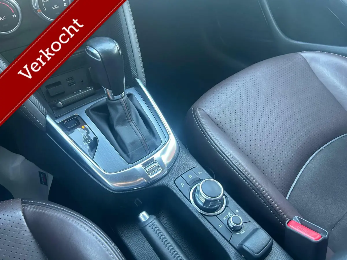 2.0 SkyActiv-G 120 GT-Luxury/ Alle opties!