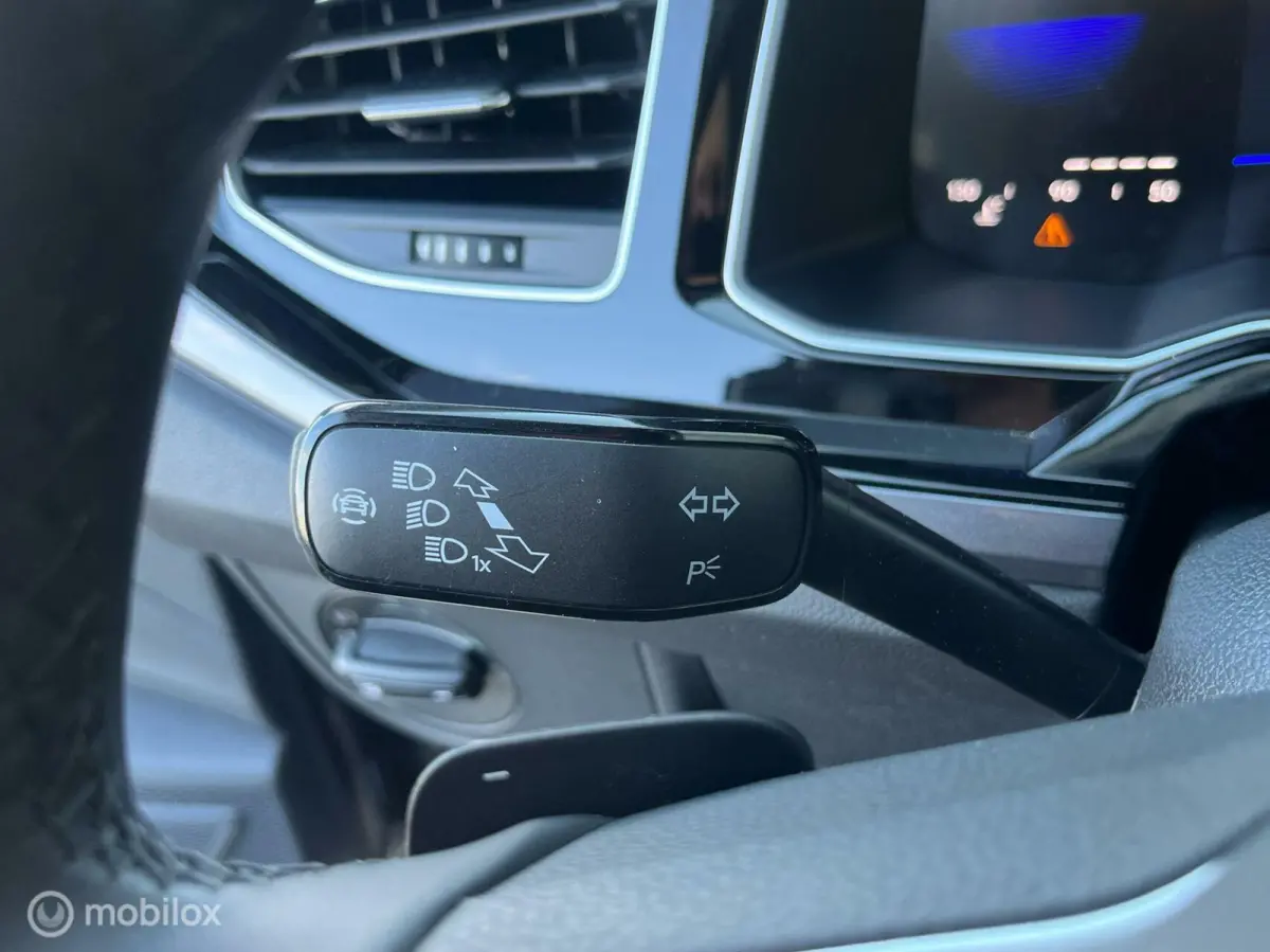 1.0 TSI R-Line DSG FABRIEKSGARANTIE 2027