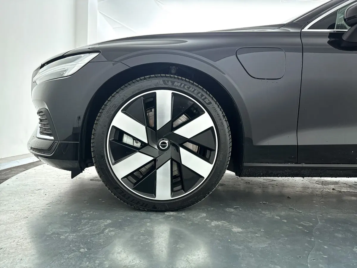 T6 Aut. Recharge AWD Plus Bright | Parkeercamera | Stoel- en Stuurverwarming