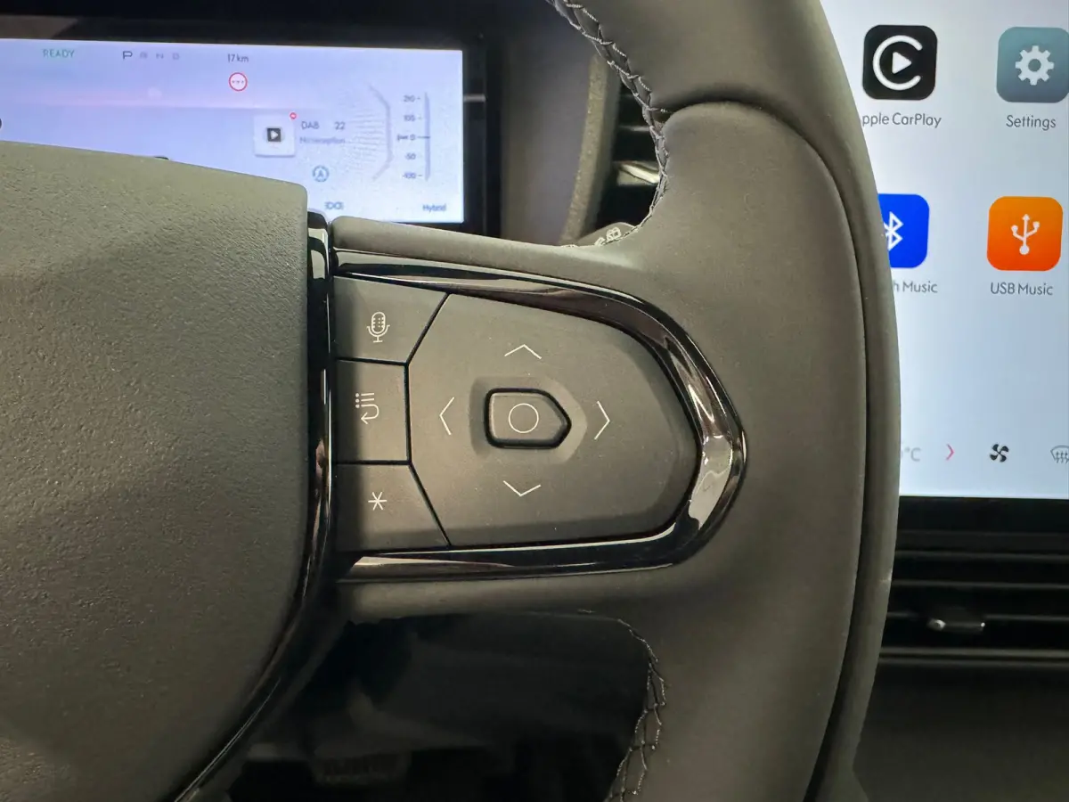 1.5 More | 360 Camera | Panoramadak | Apple Carplay\Android Auto | Stuurverwarming |