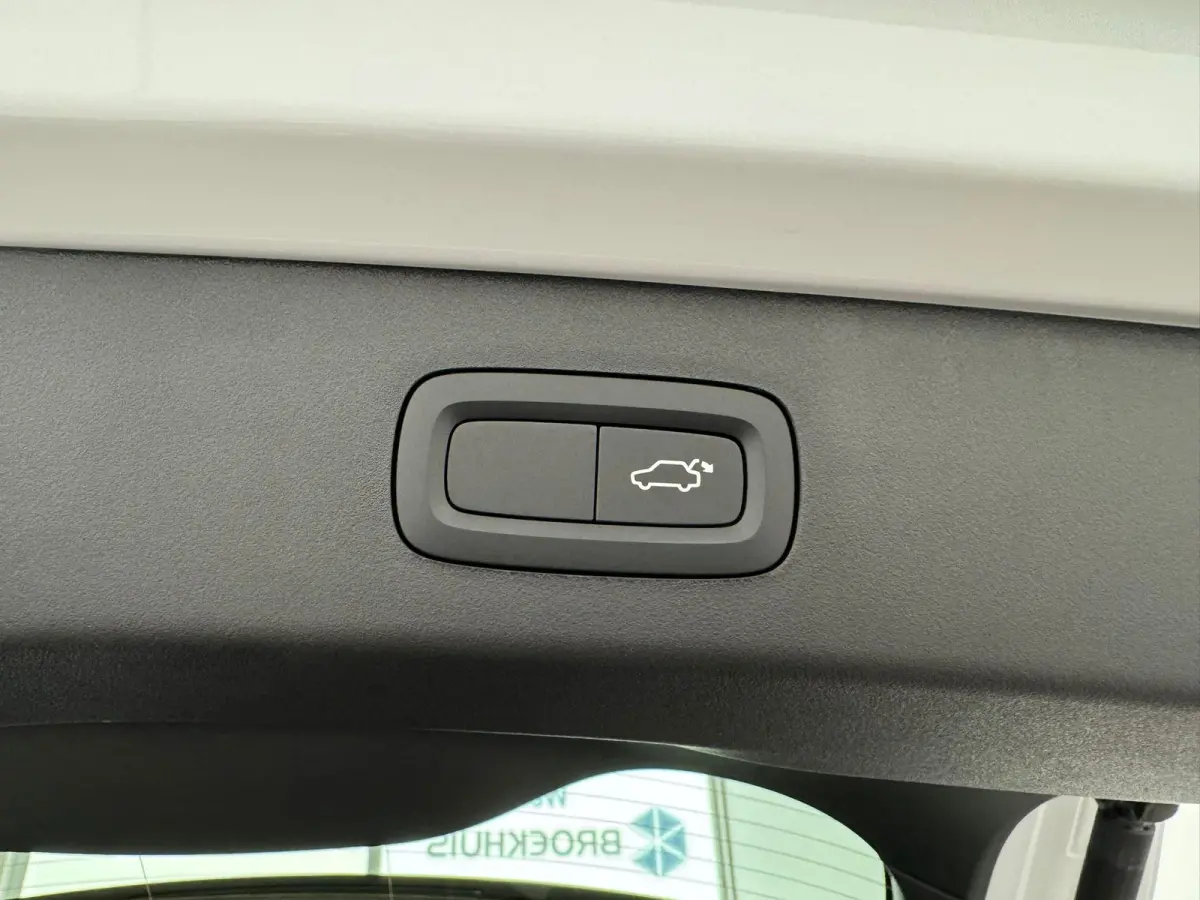 1.5 More | 360 Camera | Panoramadak | Apple Carplay\Android Auto | Stuurverwarming |
