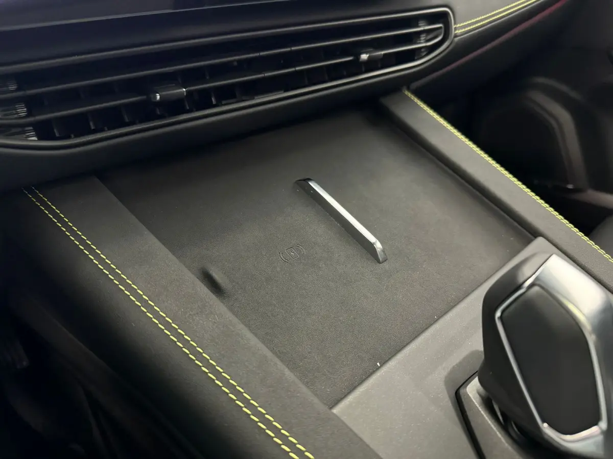 1.5 More | 360 Camera | Panoramadak | Apple Carplay\Android Auto | Stuurverwarming |