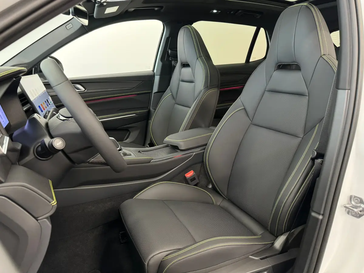 1.5 More | 360 Camera | Panoramadak | Apple Carplay\Android Auto | Stuurverwarming |