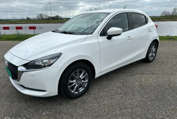 1.5 SkyActiv-G 90 Automaat