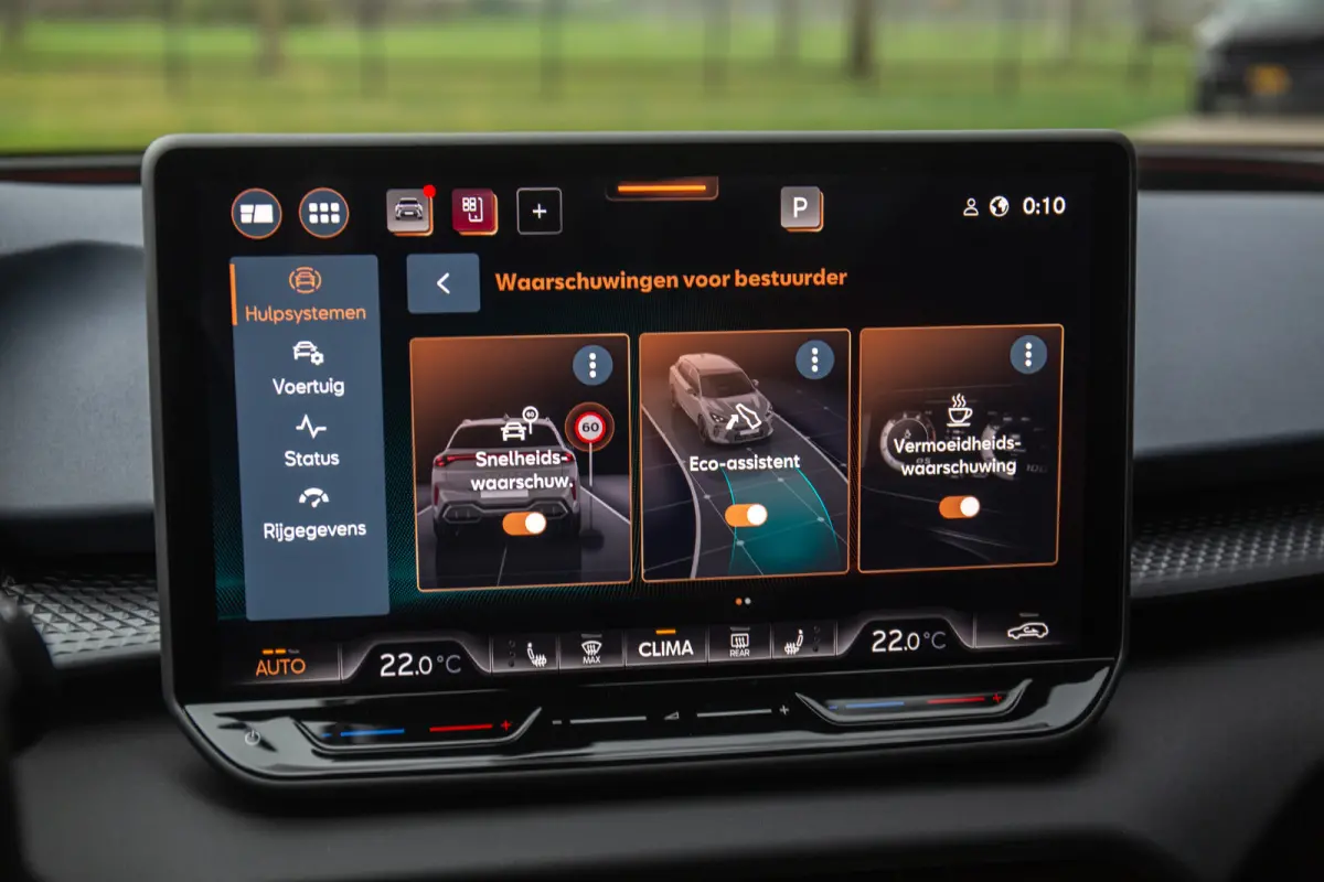 1.5 eTSI Business ,  Adaptive cruise, Carplay, Stuur/stoelverwarming,
