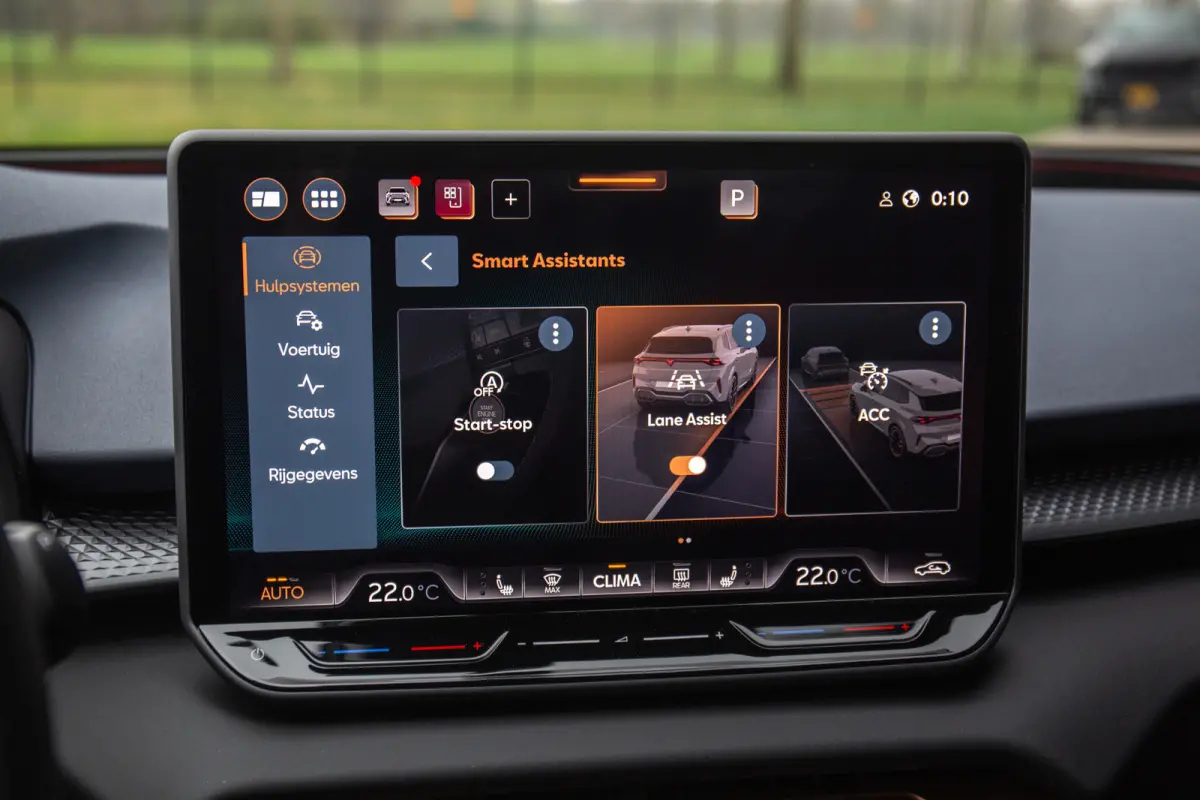1.5 eTSI Business ,  Adaptive cruise, Carplay, Stuur/stoelverwarming,