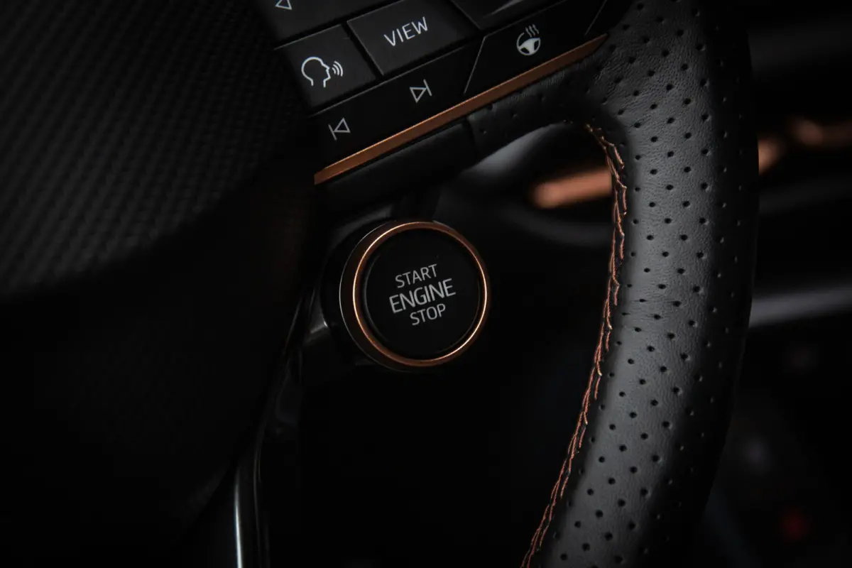 1.5 eTSI Business ,  Adaptive cruise, Carplay, Stuur/stoelverwarming,