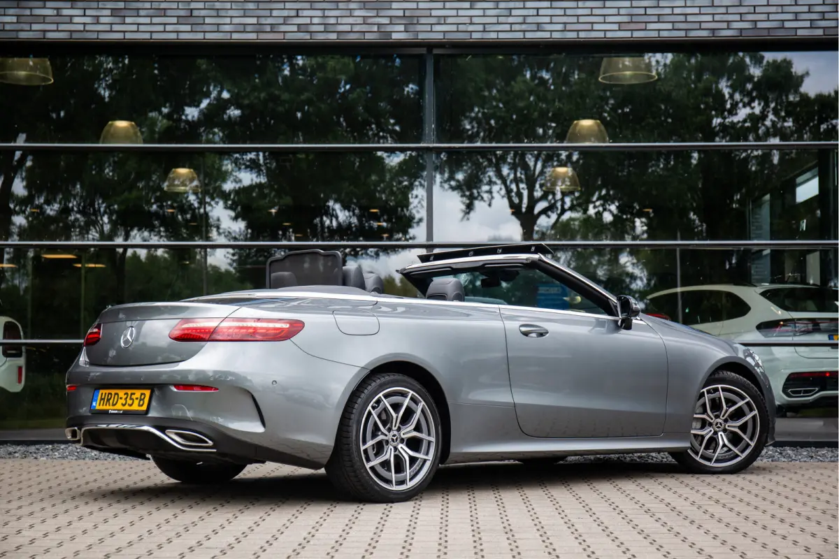 200 AMG Line , Sfeerverlichting, Stoel/nekverwarming, Leer, Camera