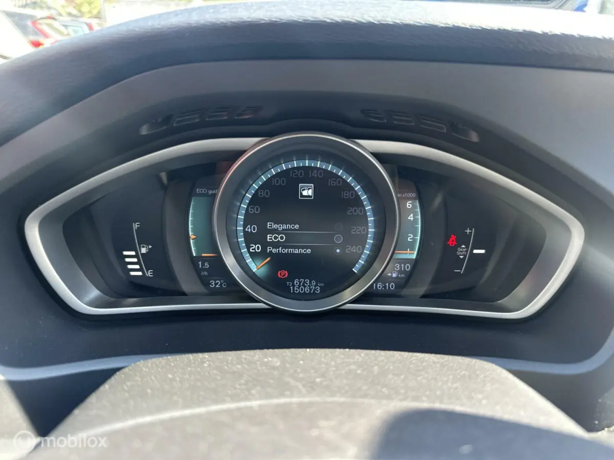 2.0 T2|Navigatie|Parkeersensoren|Digitaal Instrumentenpaneel