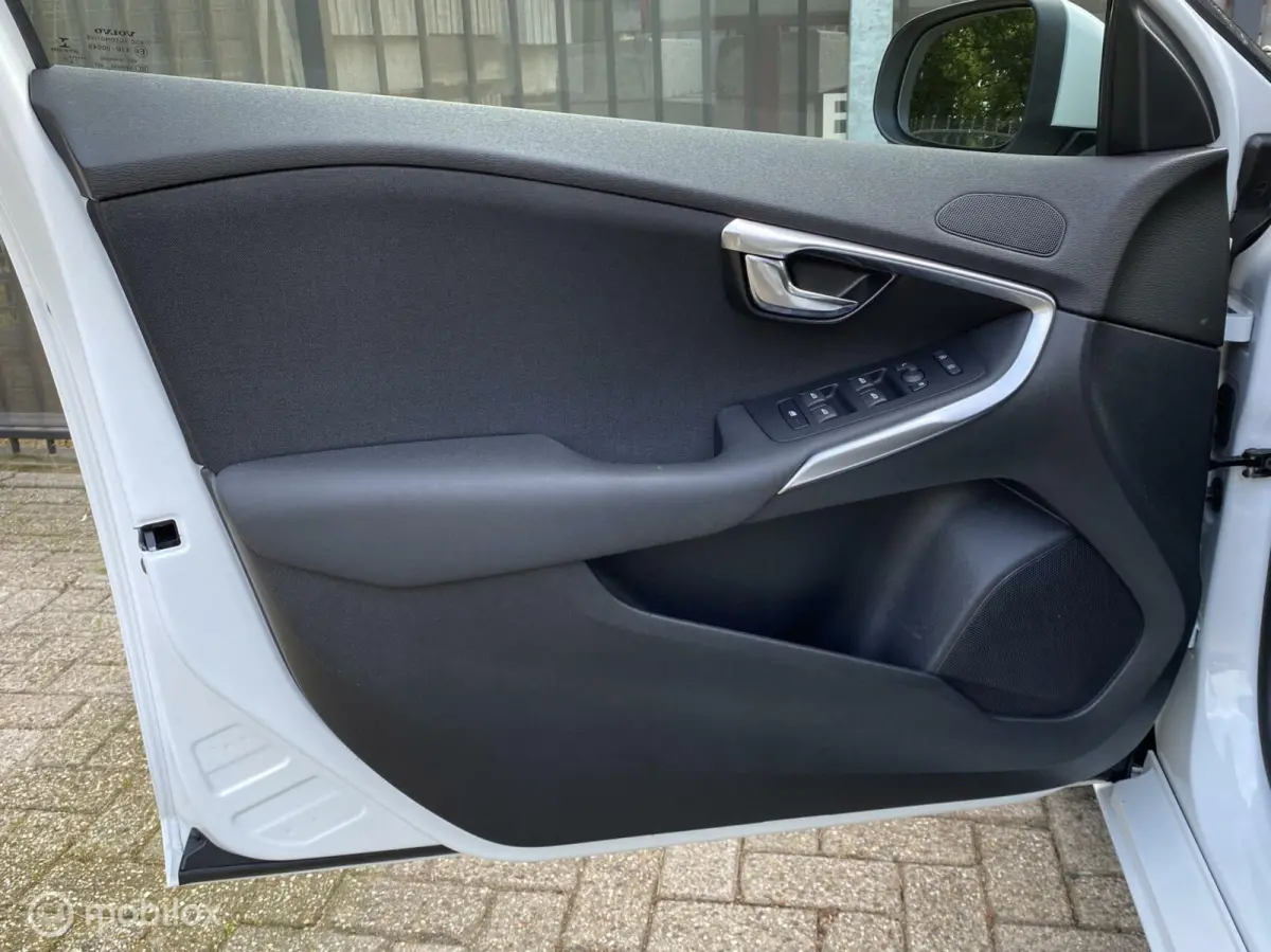 2.0 T2|Navigatie|Parkeersensoren|Digitaal Instrumentenpaneel
