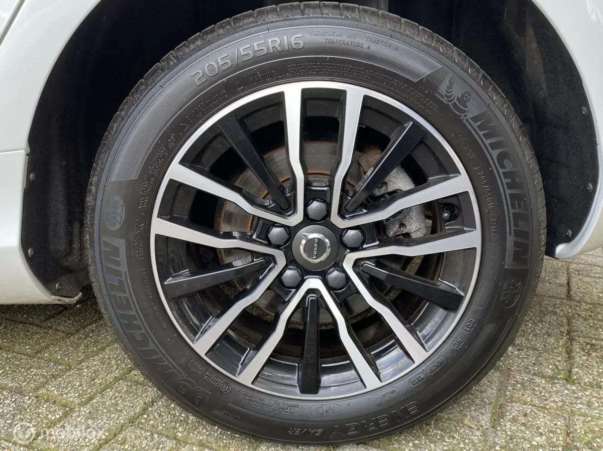 2.0 T2|Navigatie|Parkeersensoren|Digitaal Instrumentenpaneel
