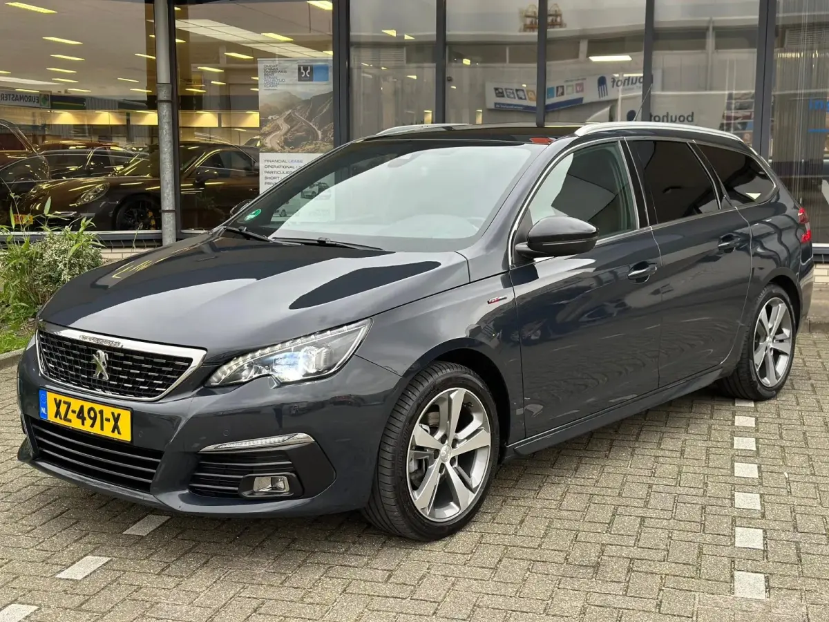 1.5 BlueHDi Blue Lease GT-Line / PANO