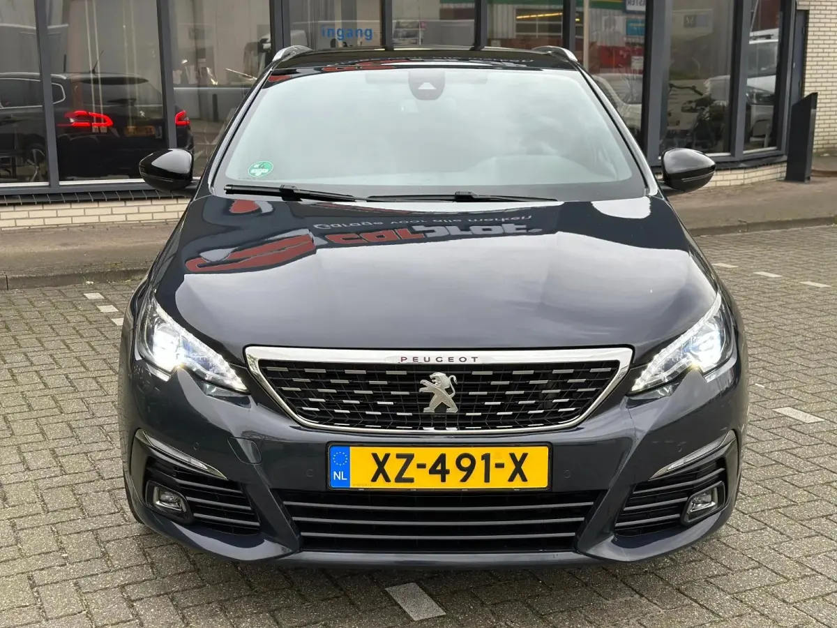 1.5 BlueHDi Blue Lease GT-Line / PANO
