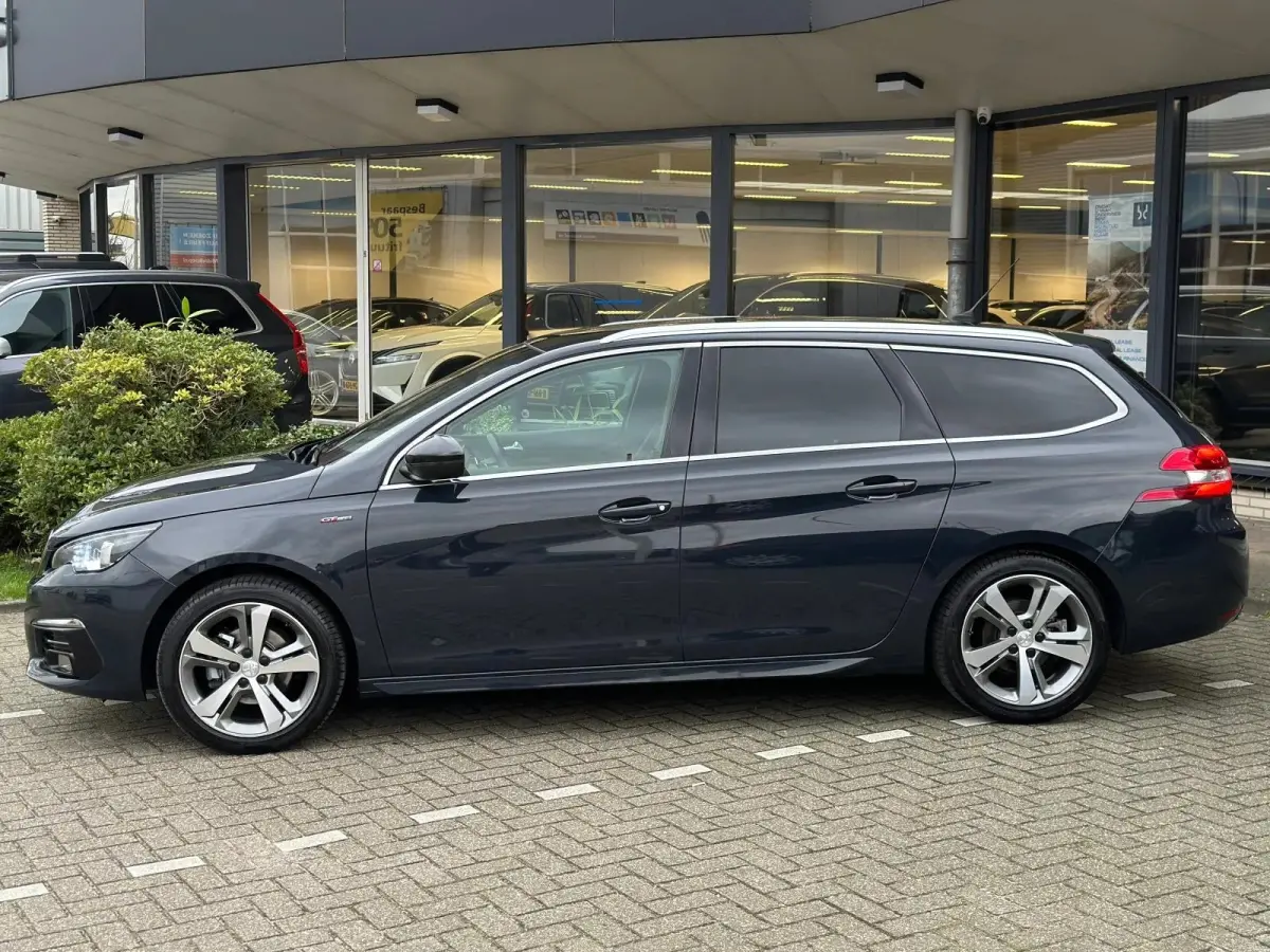 1.5 BlueHDi Blue Lease GT-Line / PANO