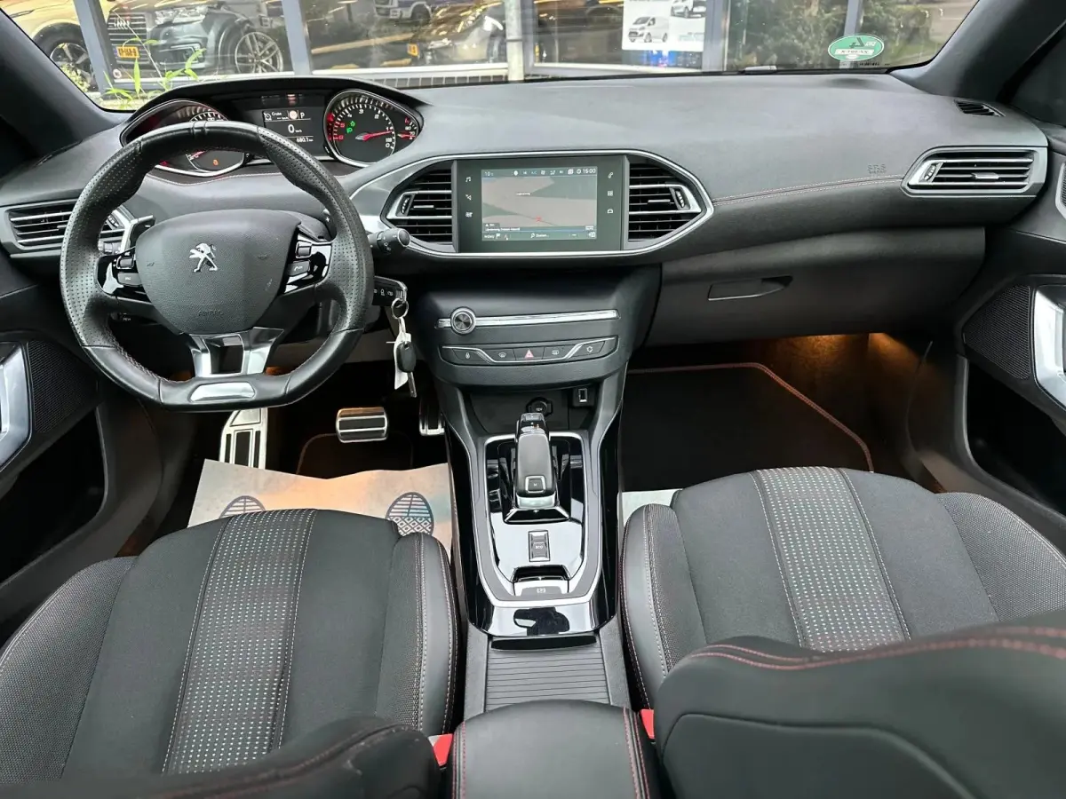 1.5 BlueHDi Blue Lease GT-Line / PANO