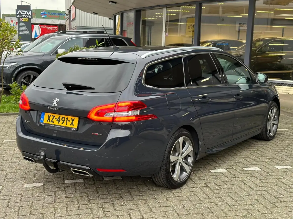 1.5 BlueHDi Blue Lease GT-Line / PANO