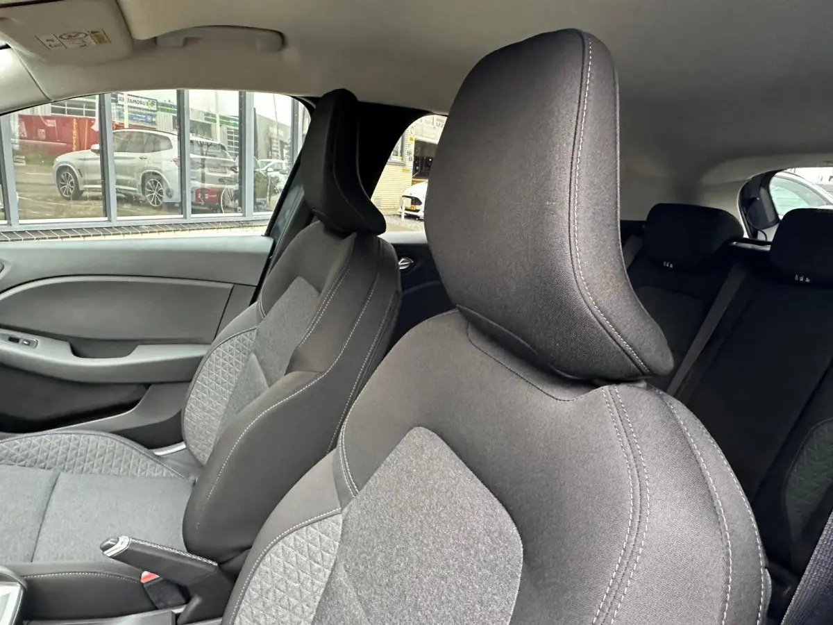 1.0 TCe 100 Zen Airco/Led/Cruise/PDC/Apple Carplay