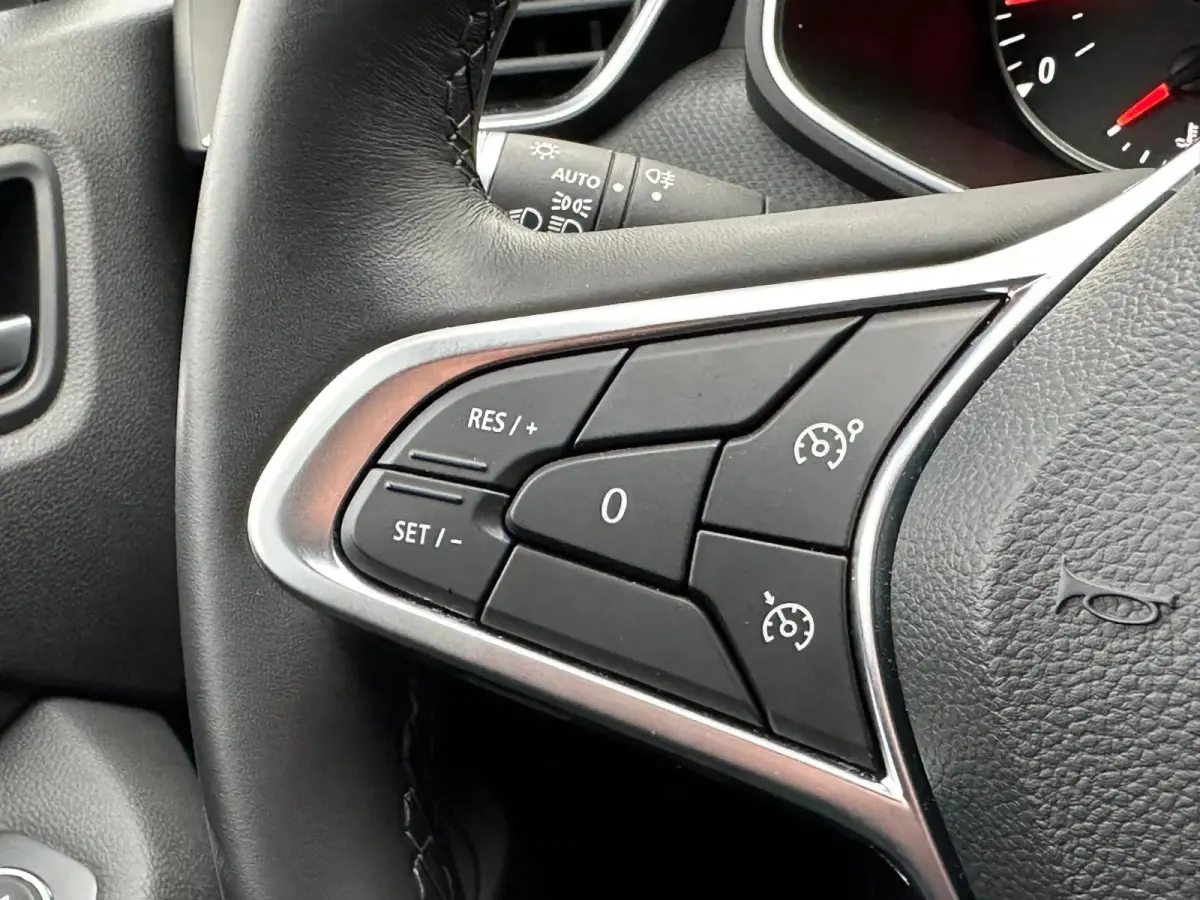 1.0 TCe 100 Zen Airco/Led/Cruise/PDC/Apple Carplay