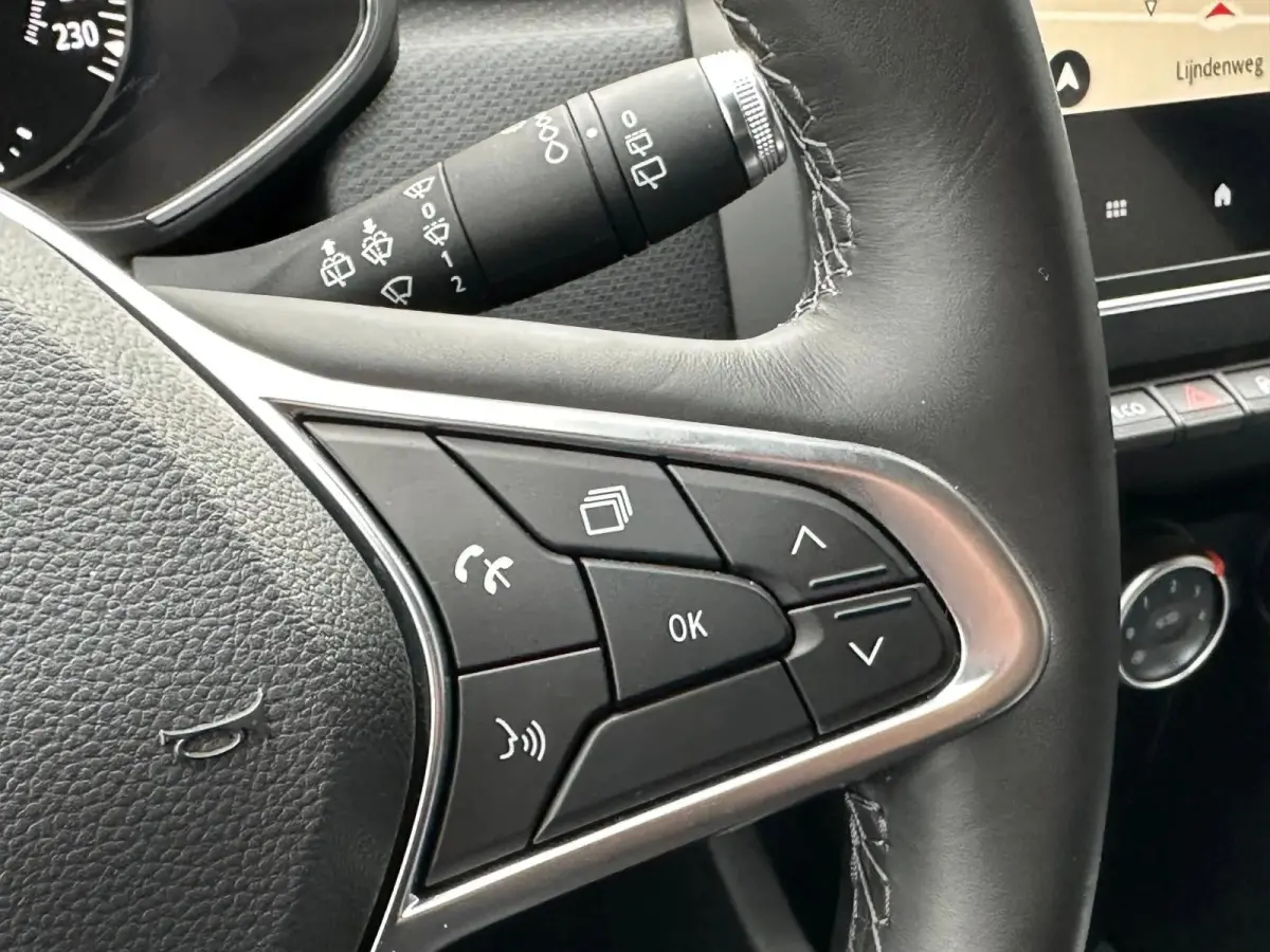 1.0 TCe 100 Zen Airco/Led/Cruise/PDC/Apple Carplay
