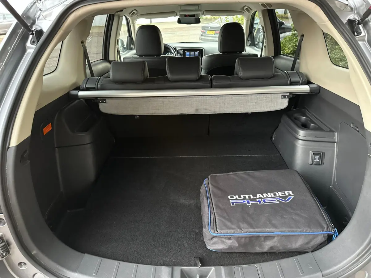 2.4 PHEV Intense