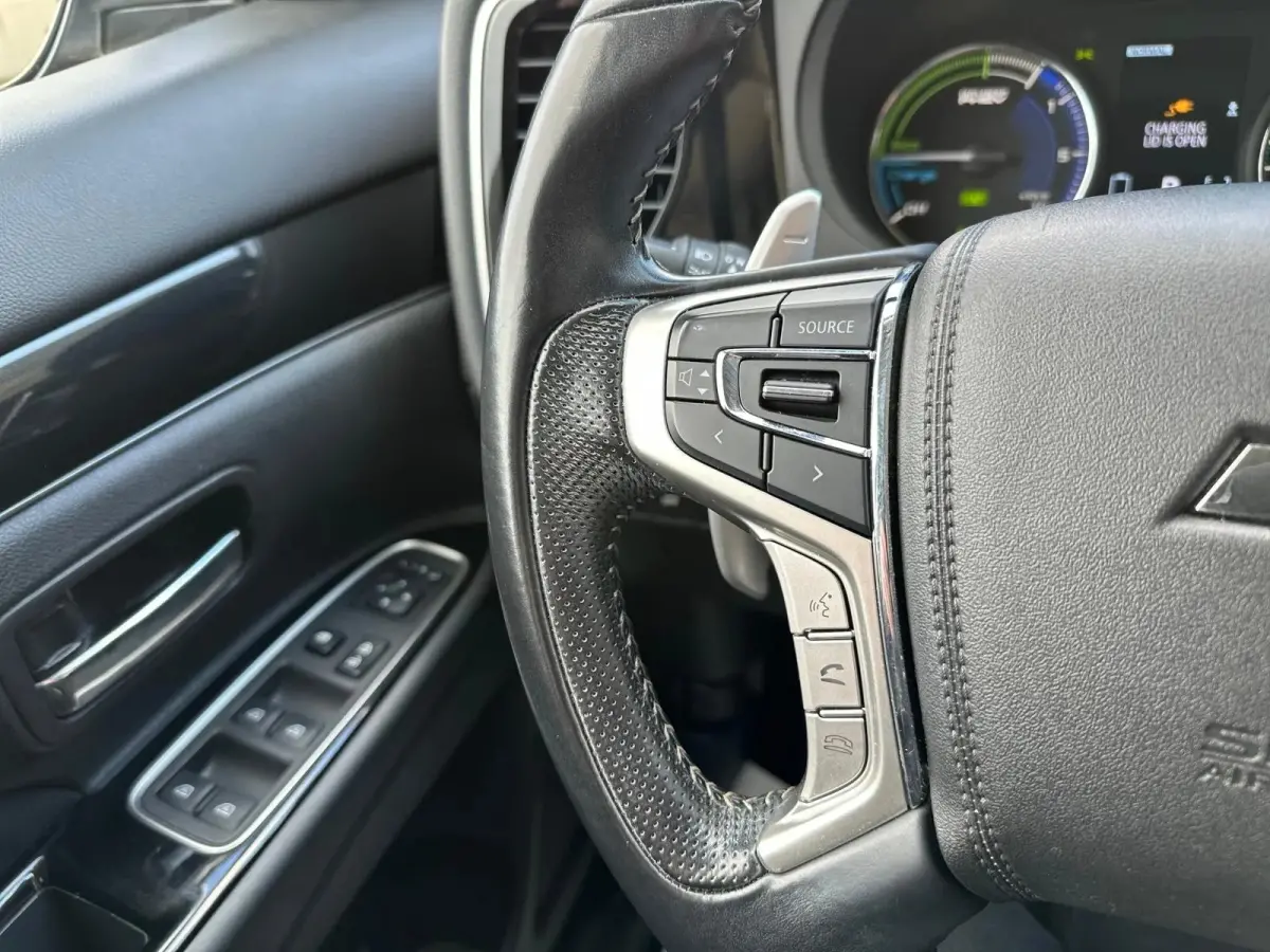 2.4 PHEV Intense