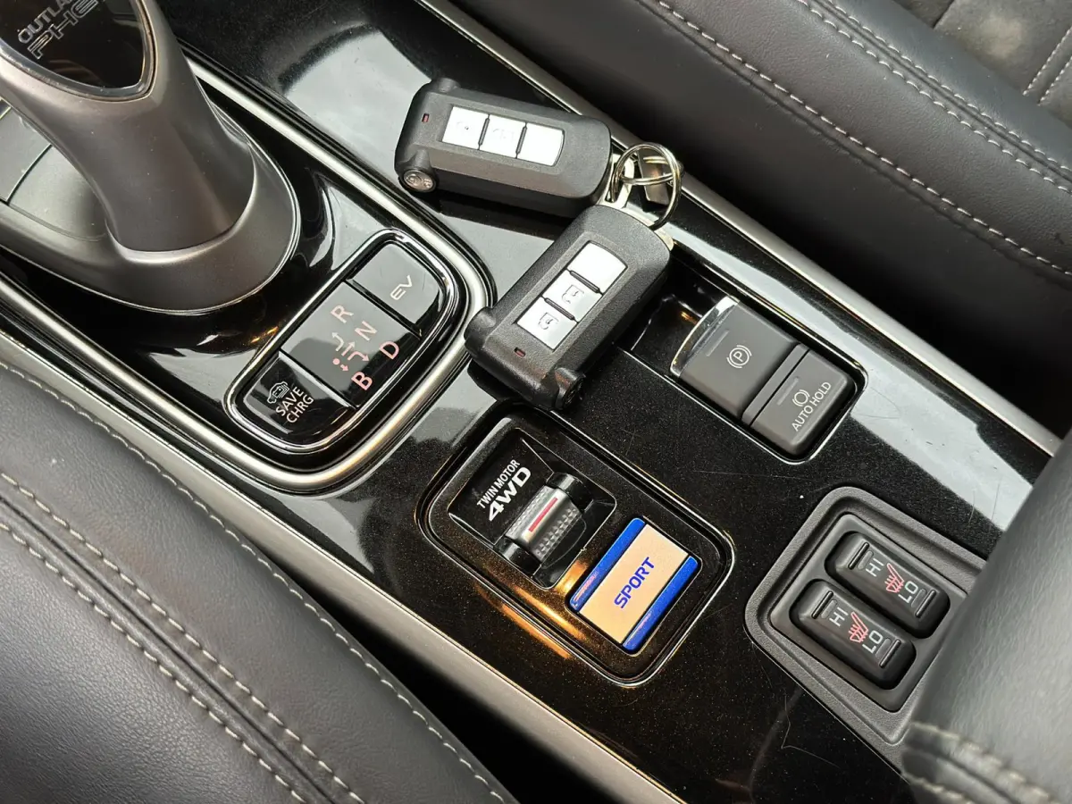 2.4 PHEV Intense