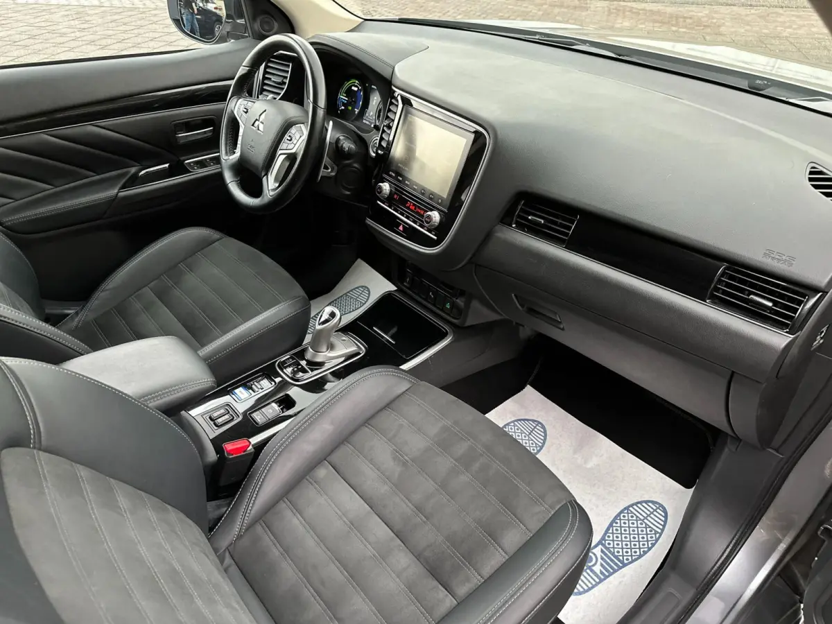 2.4 PHEV Intense