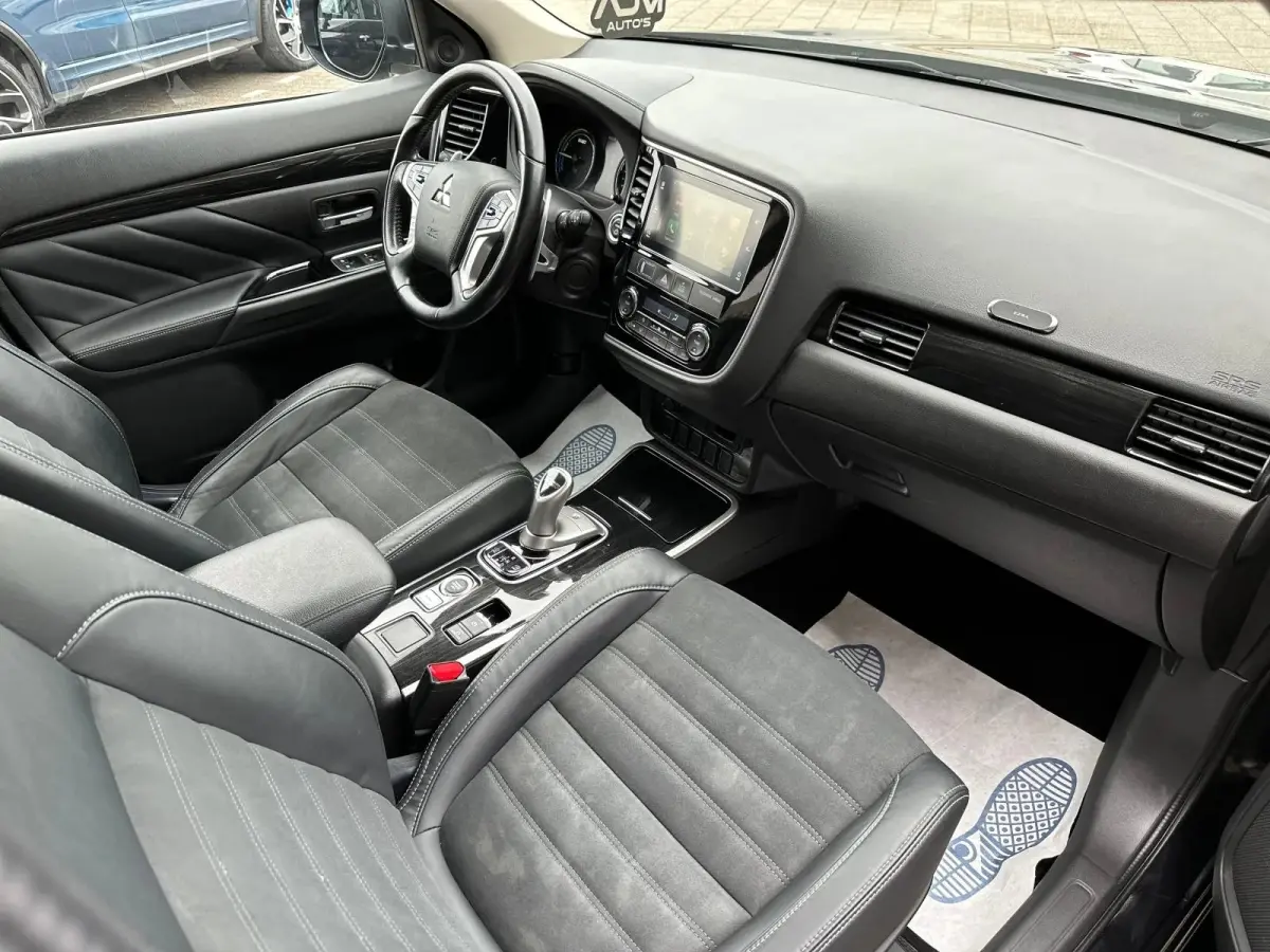 2.0 PHEV Pure