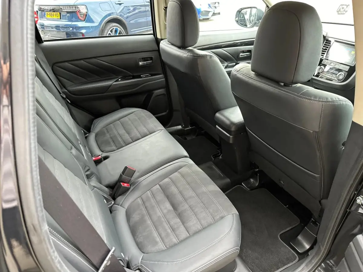 2.0 PHEV Pure