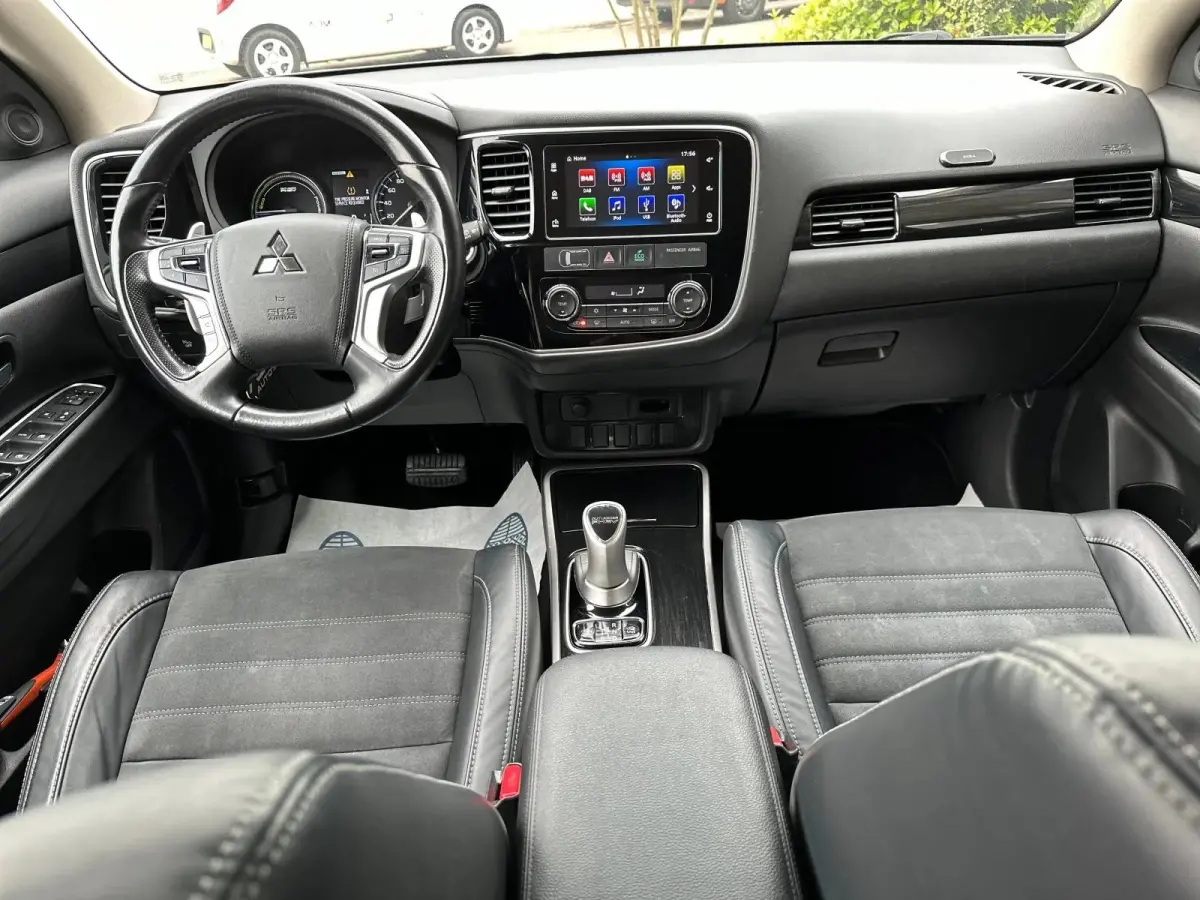 2.0 PHEV Pure