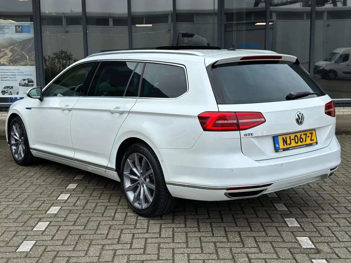 1.4 TSI GTE Highline / PANO / Leder bekleding / Head up